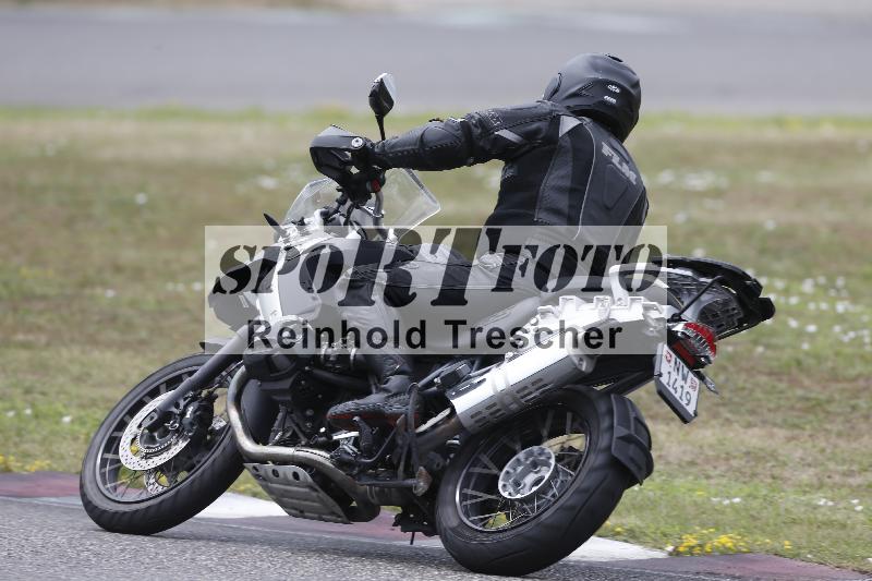 /25 17.07.2026  Cornu Master School ADR/gruen-vert/backside